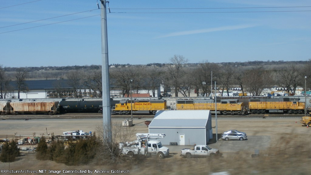 UPY 837, UP 2399, 1986, TILX 290863 & MWCX 460765